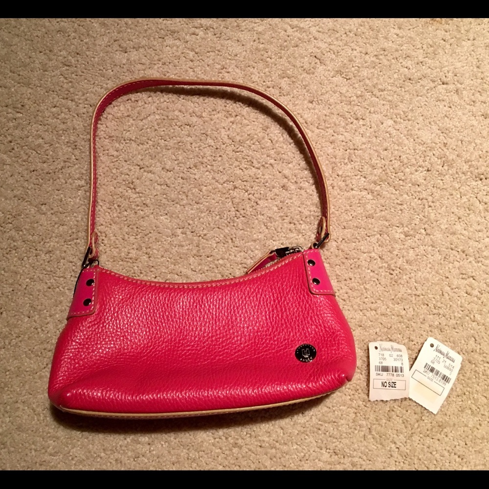 Lamberston Truex leather shoulder bag
